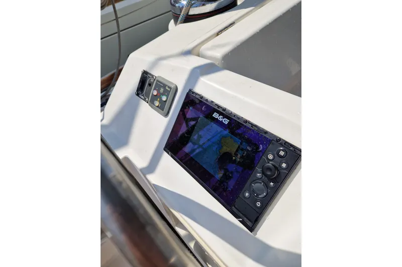  Yacht Photos Pics Beneteau Oceanis 48 (2014) yacht navigation system with B&G display and controls.