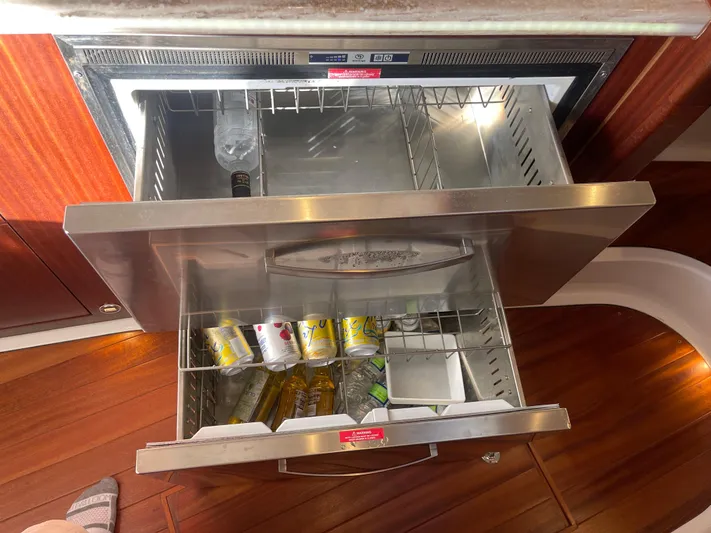 Mama Lucia Yacht Photos Pics 