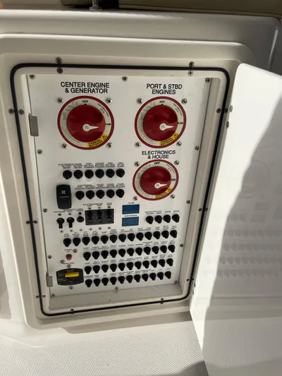 Mama Lucia Yacht Photos Pics 