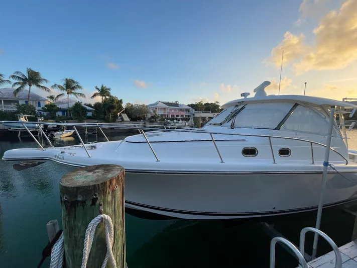 Mama Lucia Yacht Photos Pics 