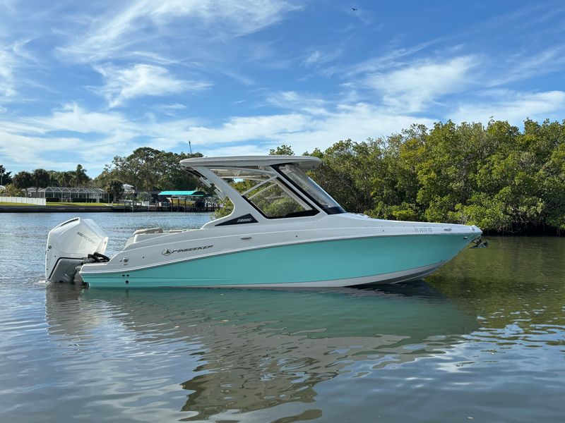 2023 Crownline 280 DC Finseeker