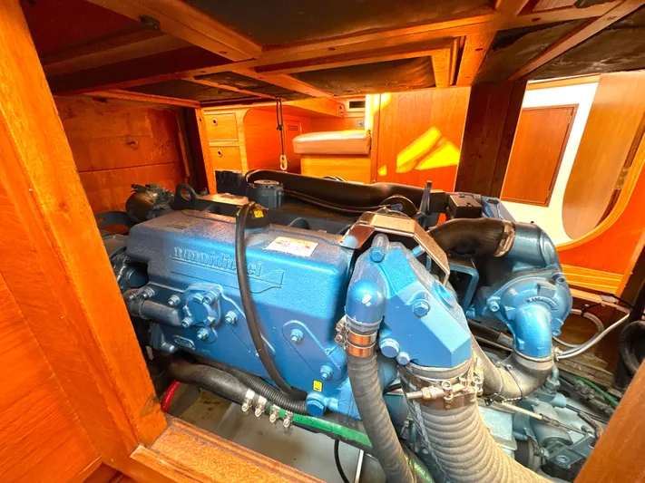 Tack Yacht Photos Pics 