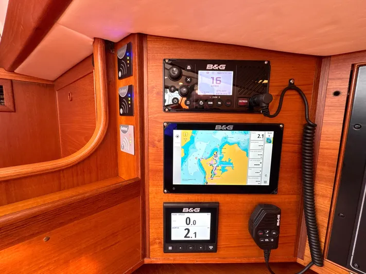 Tack Yacht Photos Pics 