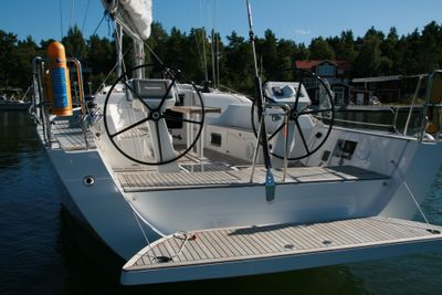 Yacht