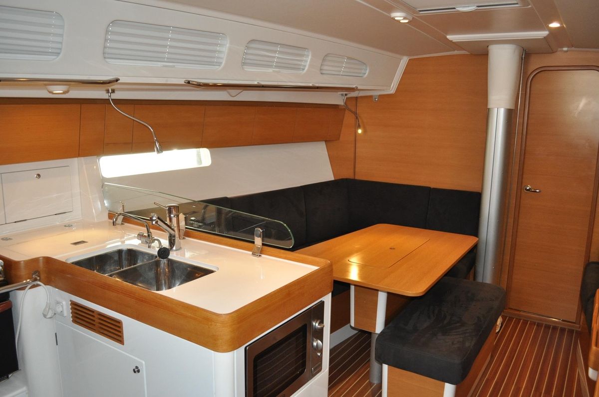 2011 X-Yachts 43 