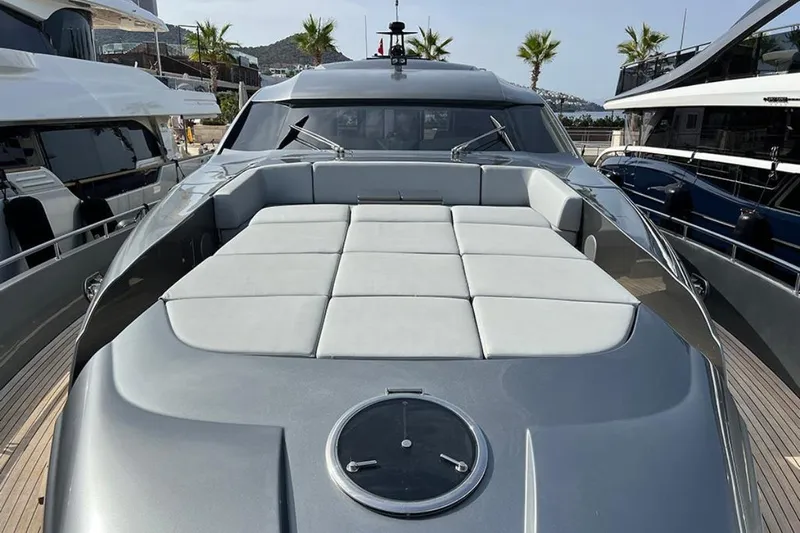  Yacht Photos Pics Luxury 2012 Pershing 92 yacht with spacious sunbathing deck and sleek design.