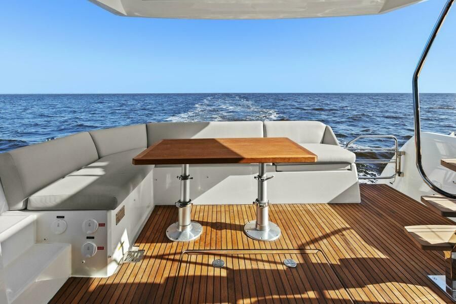 2022 Prestige 46 