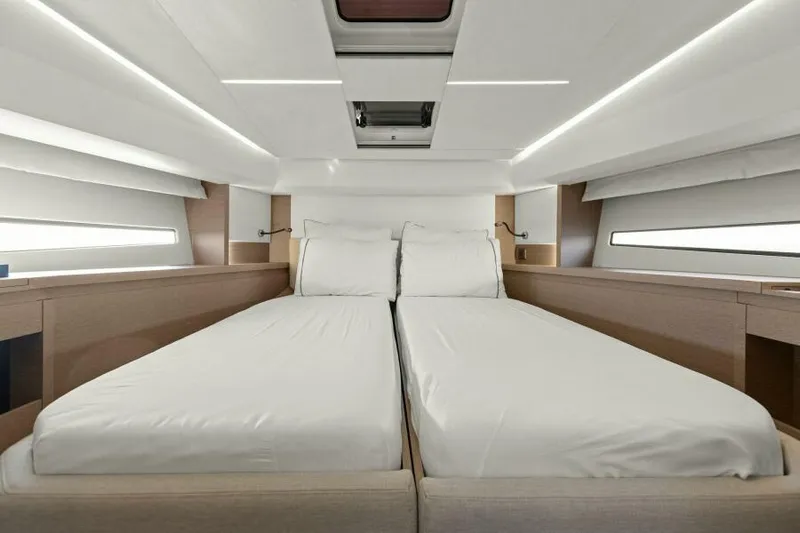 Brace Yourself Too Yacht Photos Pics Luxurious twin beds in 2022 Prestige 460 yacht cabin interior.
