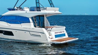 Yacht