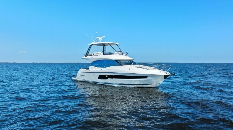 2022 Prestige 46 
