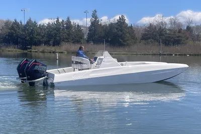 Hustler 25 C3 Speedfish