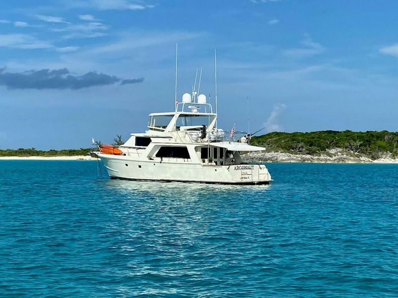 2005 Offshore Yachts Pilothouse