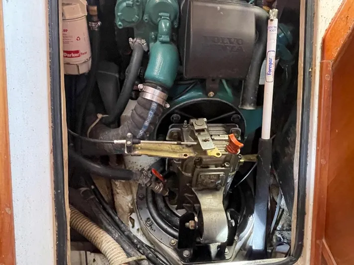 Bell Canto Yacht Photos Pics Engine compartment of a 2006 Tartan 3400 sailboat, featuring a Volvo Penta engine.