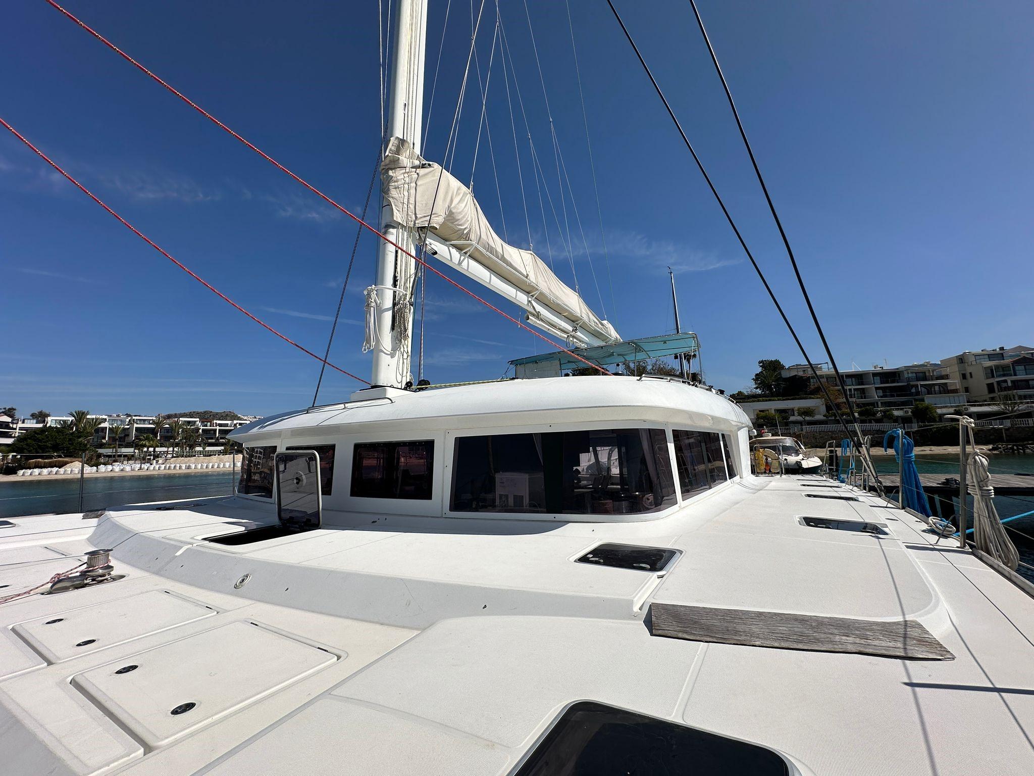 2011 Lagoon 62 Catamaran for sale - YachtWorld