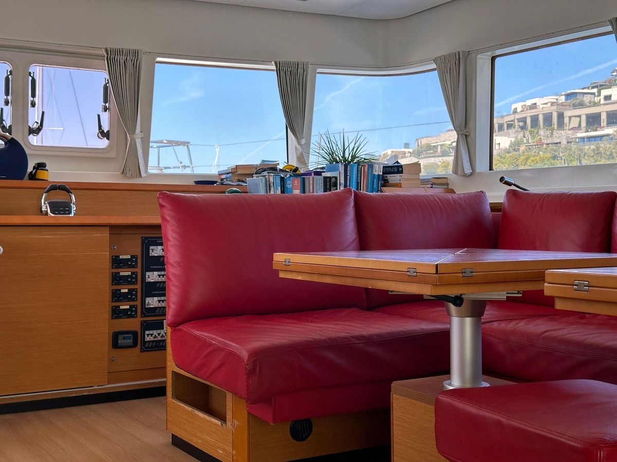 2011 Lagoon 62 