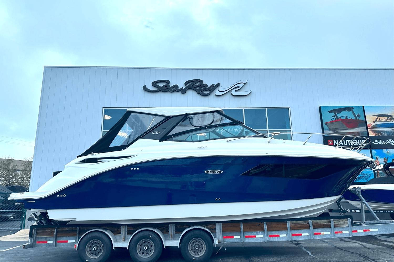 2024 Sea Ray 320 Sundancer Sports Cruiser for sale YachtWorld