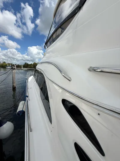 Sandian Yacht Photos Pics 