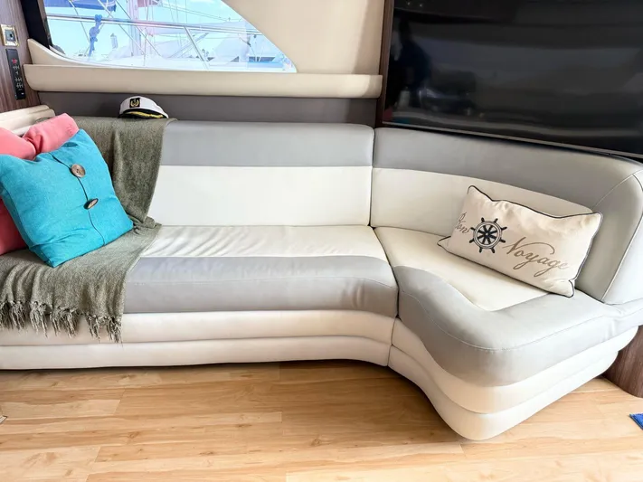 Sandian Yacht Photos Pics 