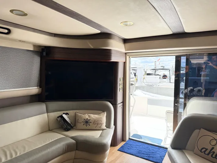 Sandian Yacht Photos Pics 