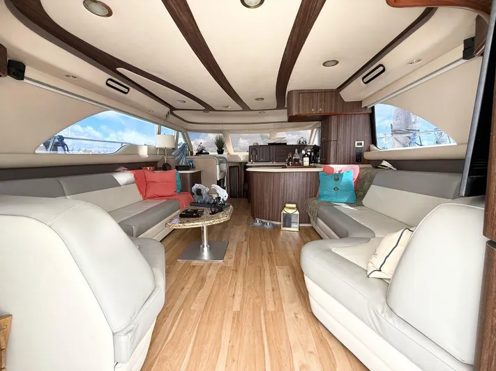 Sandian Yacht Photos Pics 