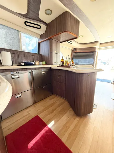 Sandian Yacht Photos Pics 