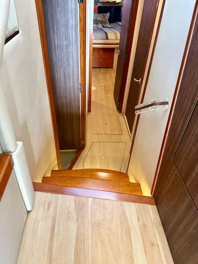 Sandian Yacht Photos Pics 