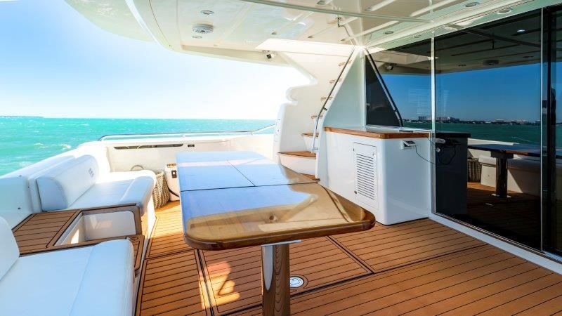 2011 Ferretti Yachts 66 