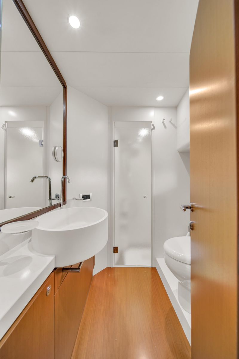 2011 Ferretti Yachts 66 