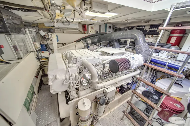 Hope Yacht Photos Pics 