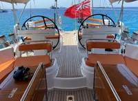 2009 Oyster 82 Deck Saloon