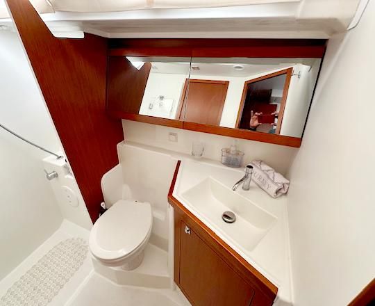 2019 Beneteau 48 