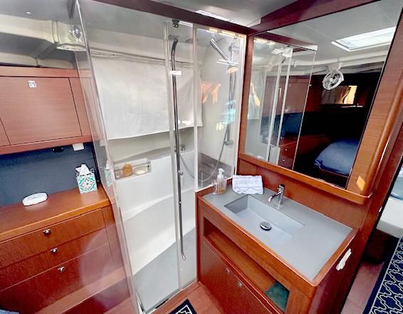 2019 Beneteau 48 