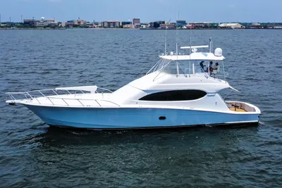 Hatteras 68 Convertible
