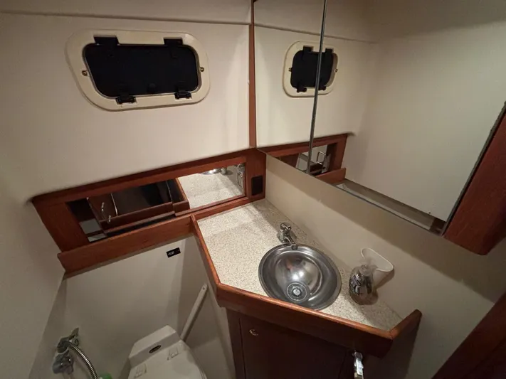 Island Time Yacht Photos Pics 