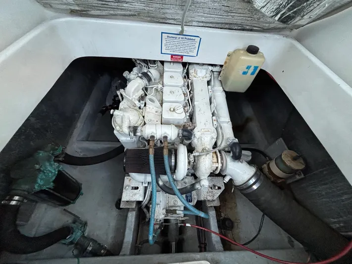 Island Time Yacht Photos Pics 