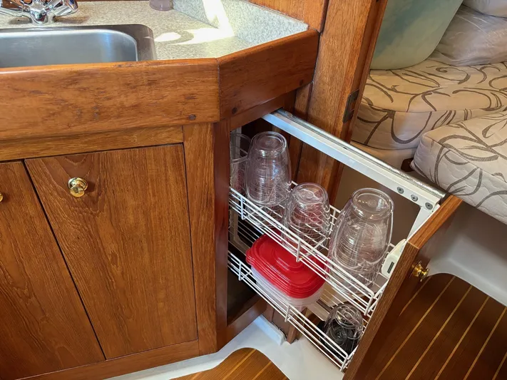 Island Time Yacht Photos Pics 