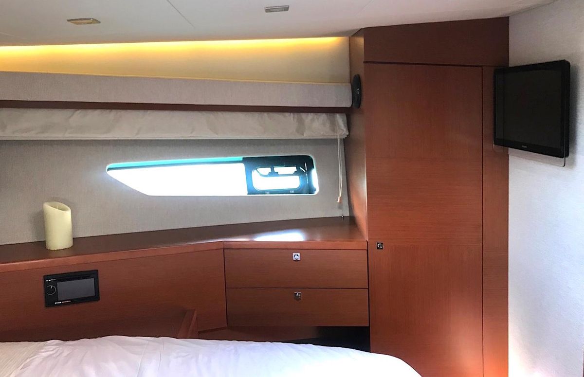 2012 Prestige 63 