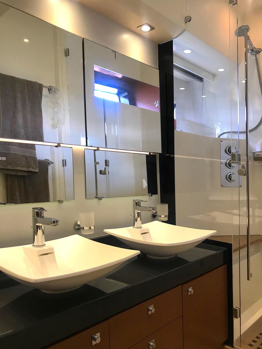 2012 Prestige 63 