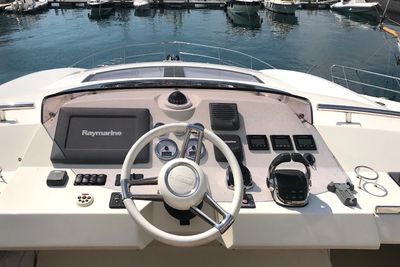 Yacht