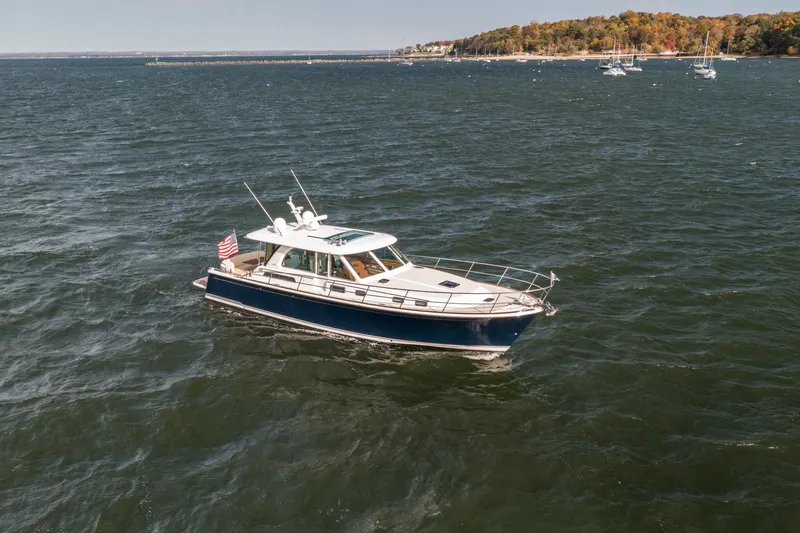 Turning Point Yacht Photos Pics 