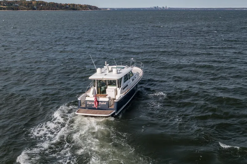 Turning Point Yacht Photos Pics 