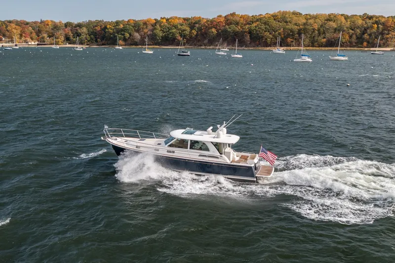 Turning Point Yacht Photos Pics 