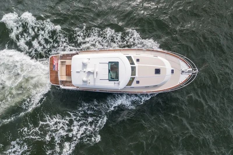 Turning Point Yacht Photos Pics 