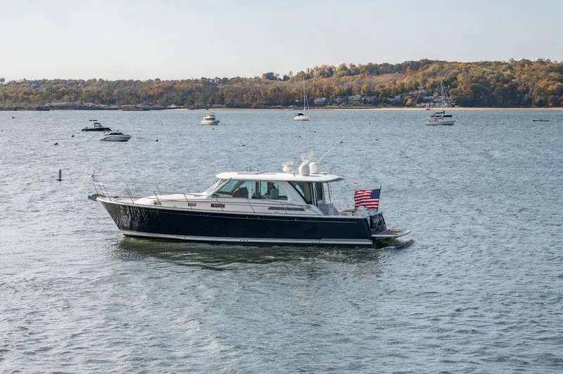 Turning Point Yacht Photos Pics 