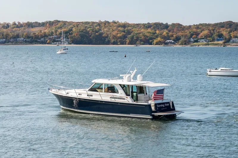 Turning Point Yacht Photos Pics 