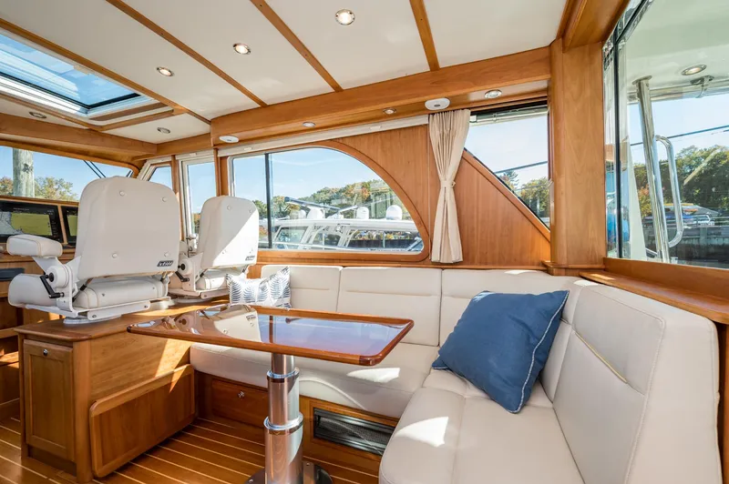 Turning Point Yacht Photos Pics 