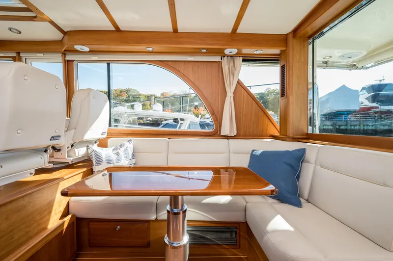 Turning Point Yacht Photos Pics 