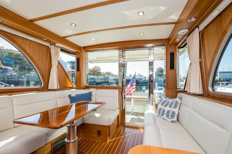 Turning Point Yacht Photos Pics 