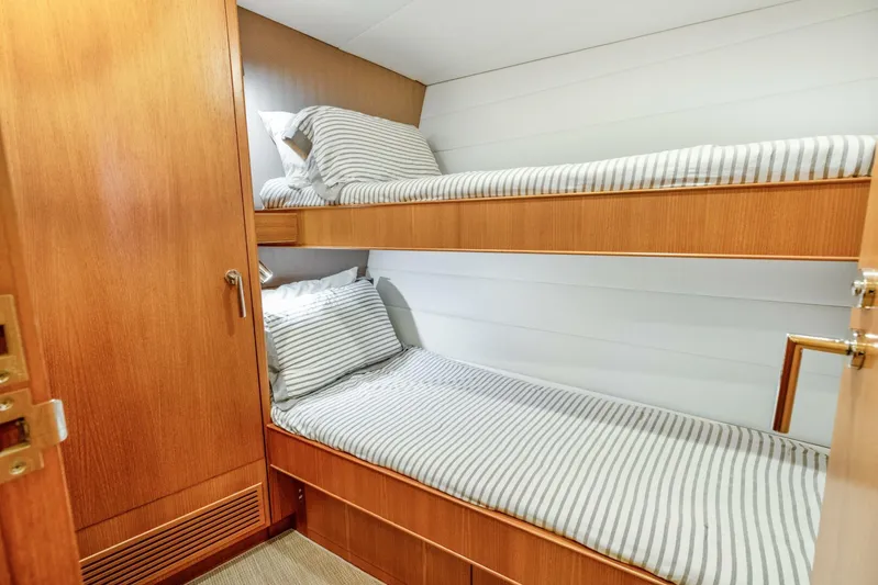 Salty K Yacht Photos Pics 