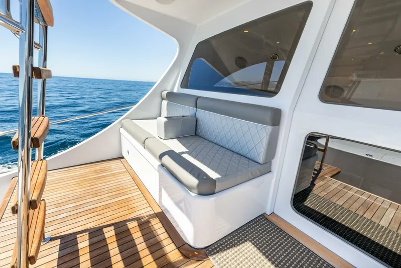 Salty K Yacht Photos Pics 